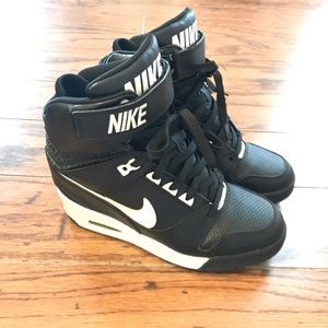 Nike women's dunk high size 7